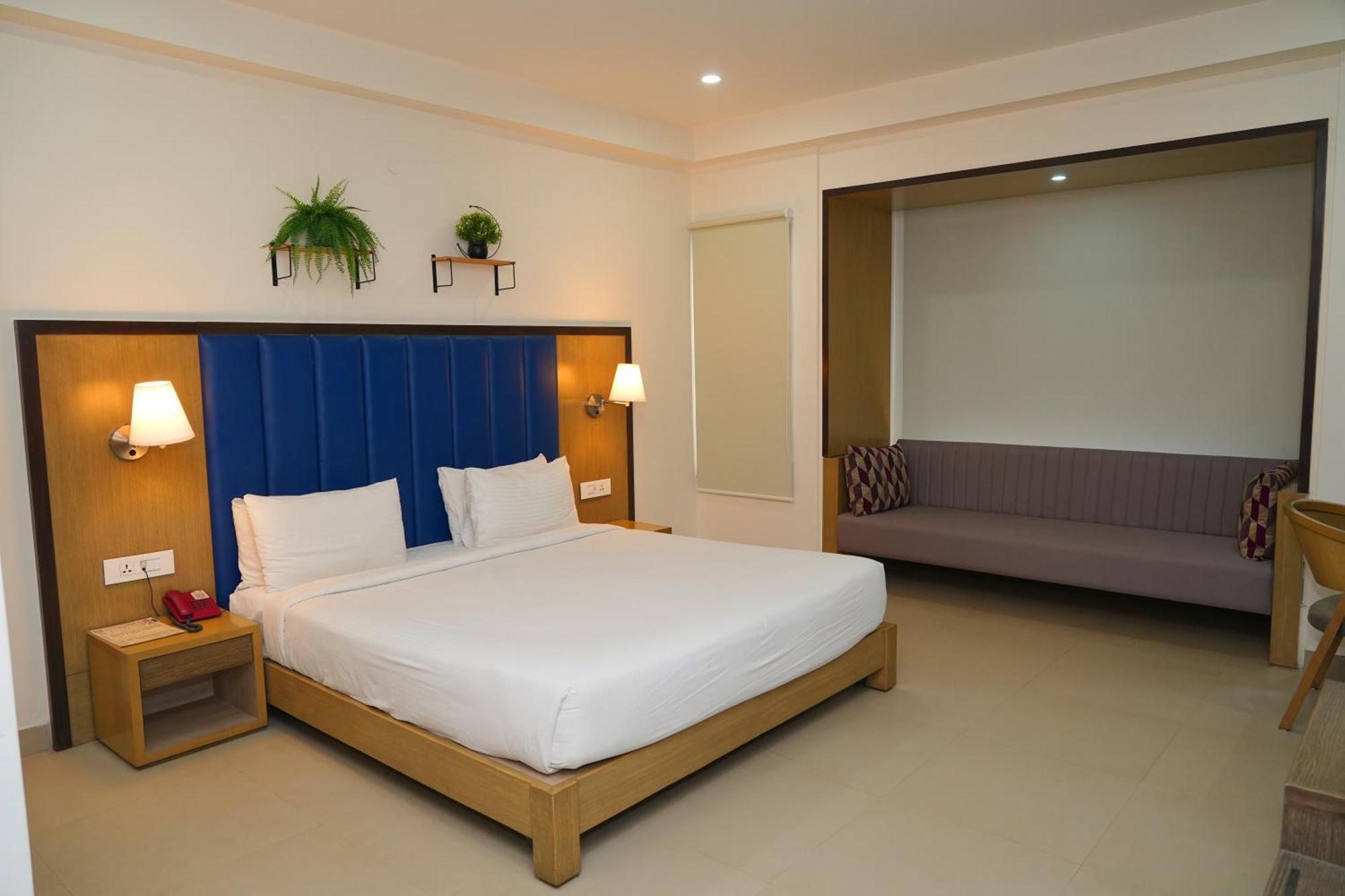 Purple Cloud Hotel Devanahalli Exterior foto